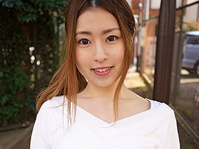 美人すぎる小料理屋の若女将 北野亜希 経営難の店を立て直す為 AV DEBUT 普段は上品だが、いざエッチが始まると自らの快楽の為に騎乗位で腰を打ち付けるド淫乱だった! サンプル動画サムネイル